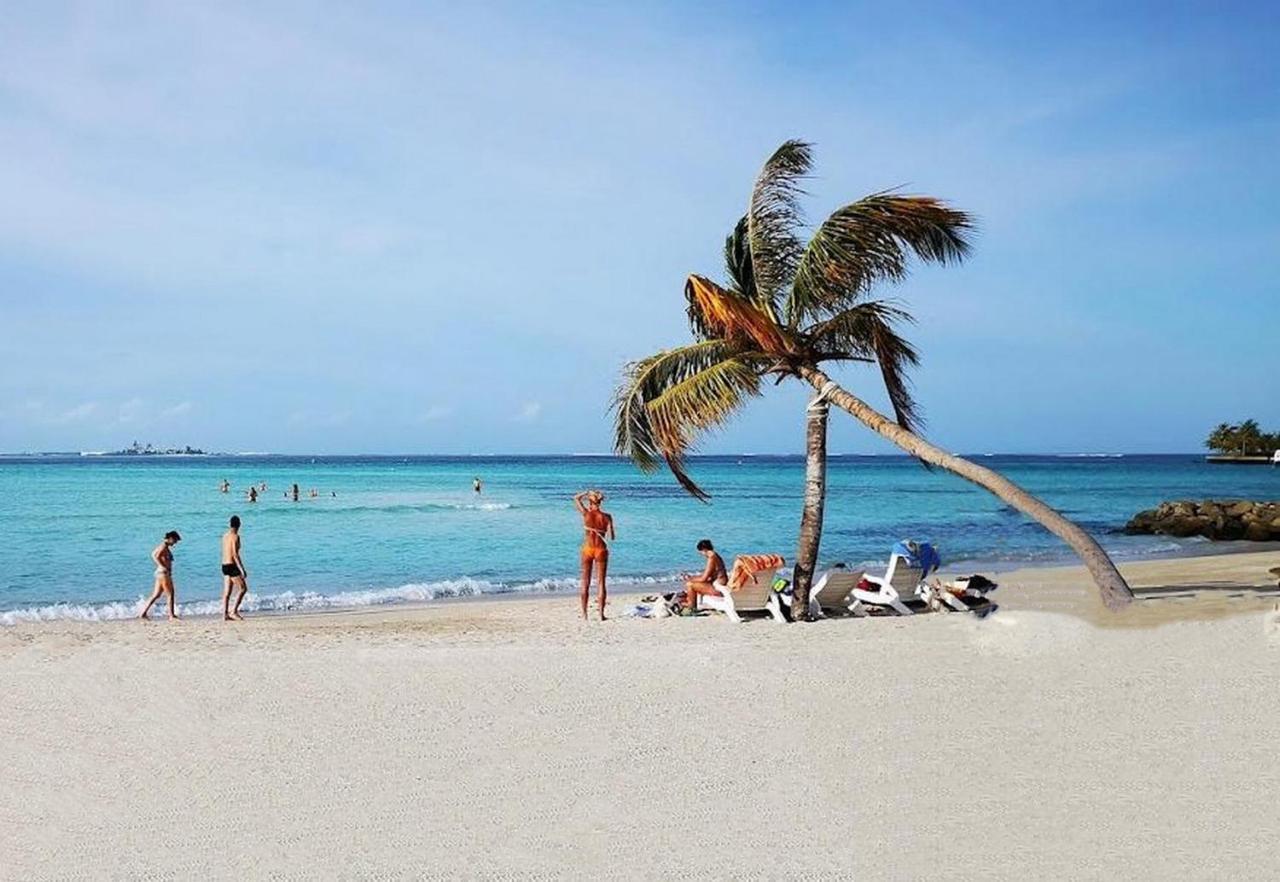 Adroit Beach Inn Guraidhoo  Extérieur photo